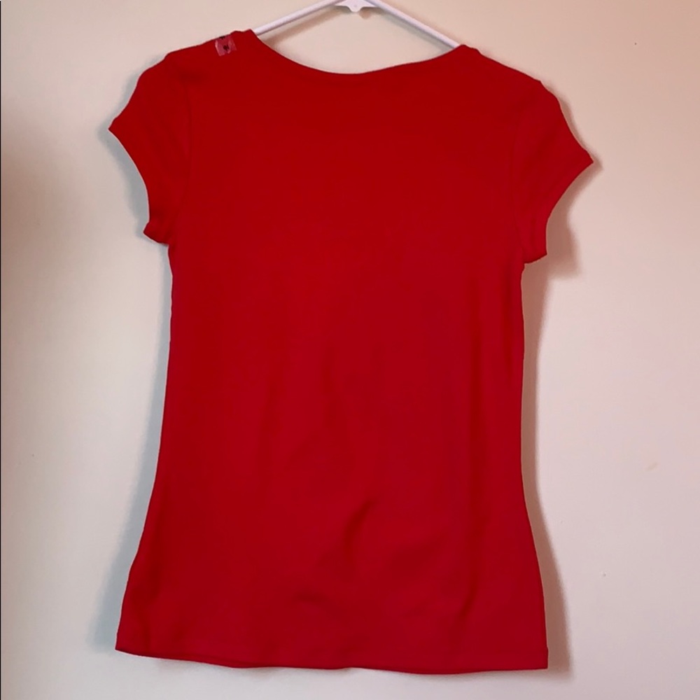 New Simple Red Top - Picture 4 of 7